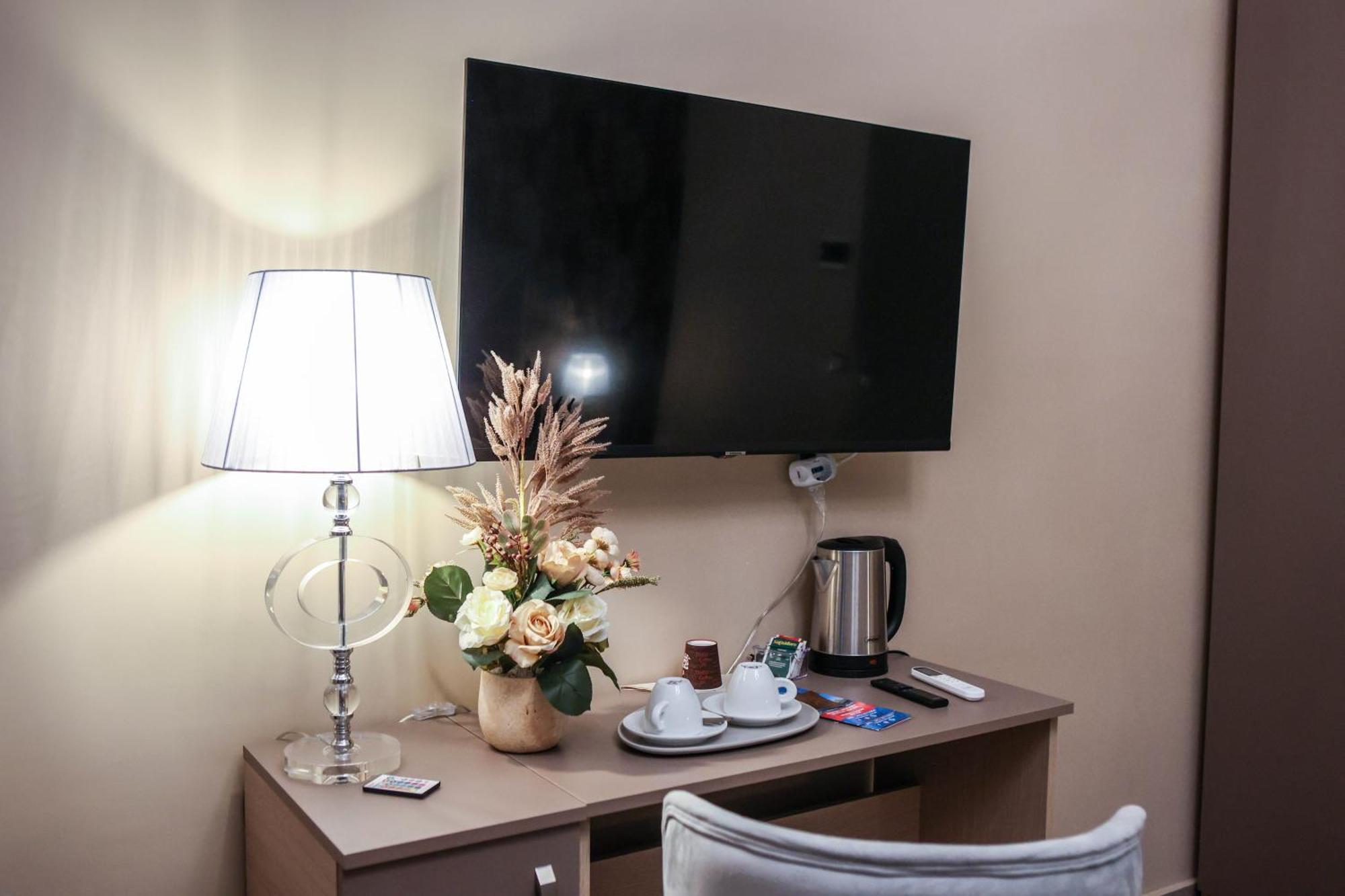 B&B Suites&Rooms Piazza Dei Martiri Aeroporto di Catania Fontana Rossa Esterno foto