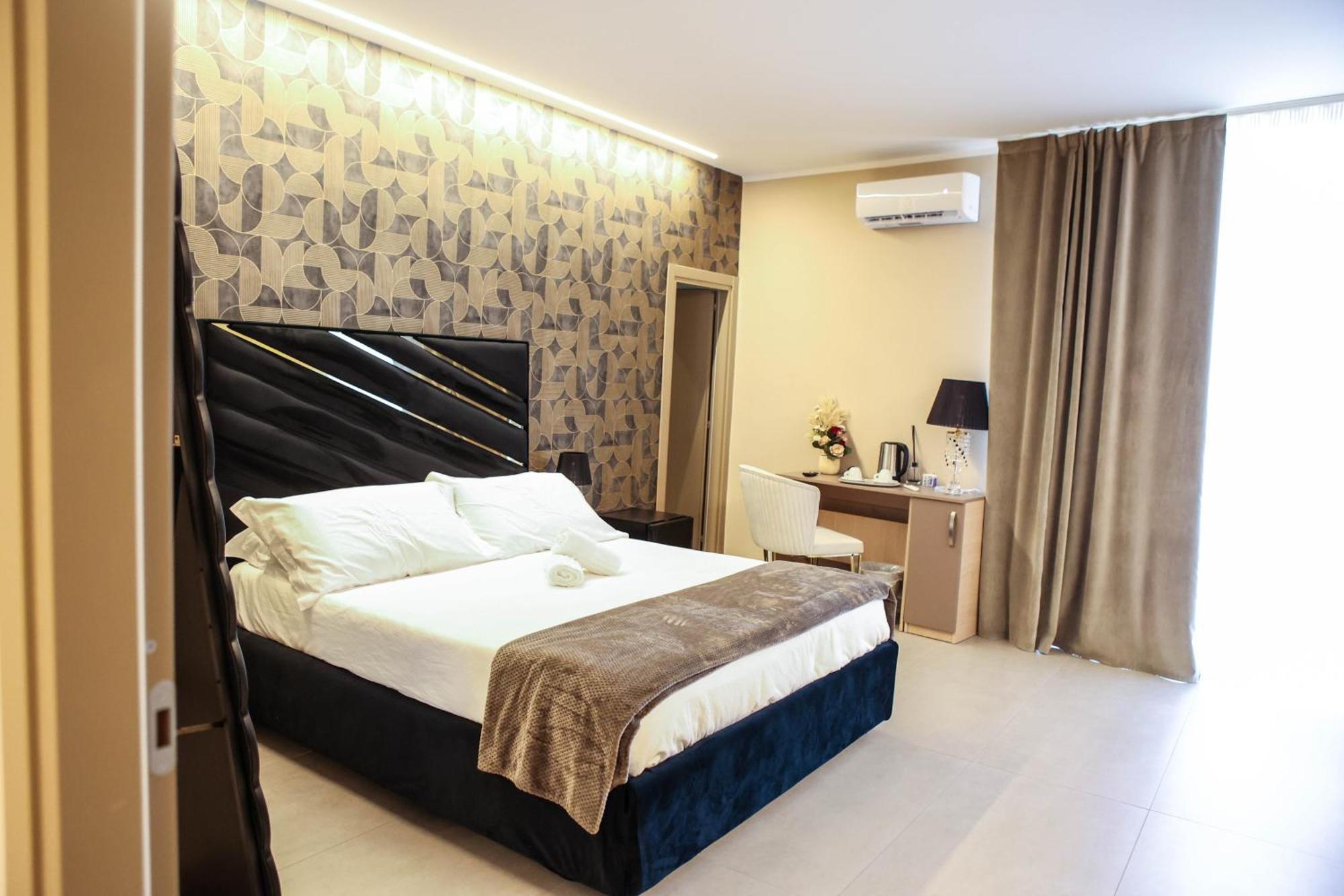 B&B Suites&Rooms Piazza Dei Martiri Aeroporto di Catania Fontana Rossa Esterno foto