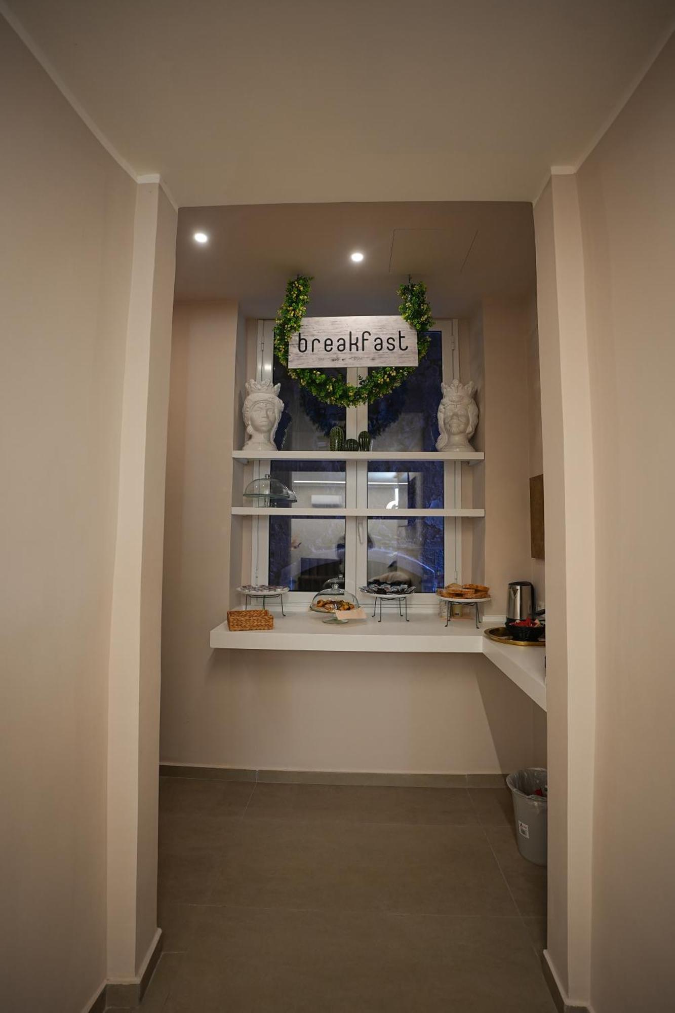 B&B Suites&Rooms Piazza Dei Martiri Aeroporto di Catania Fontana Rossa Esterno foto