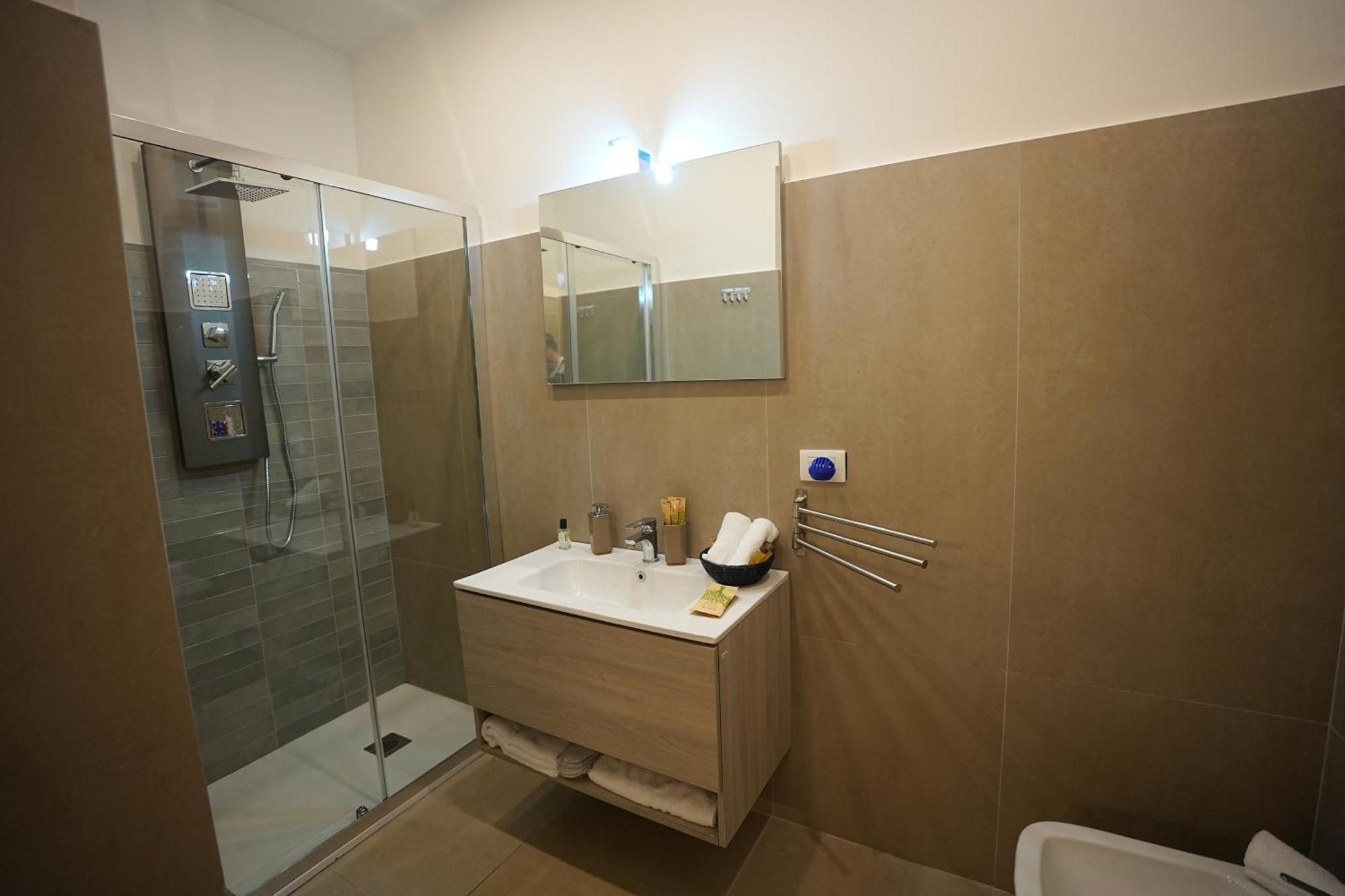 B&B Suites&Rooms Piazza Dei Martiri Aeroporto di Catania Fontana Rossa Esterno foto