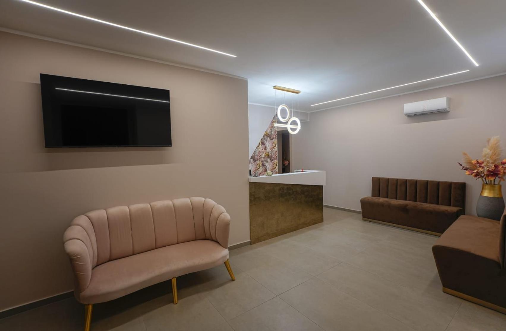 B&B Suites&Rooms Piazza Dei Martiri Aeroporto di Catania Fontana Rossa Esterno foto