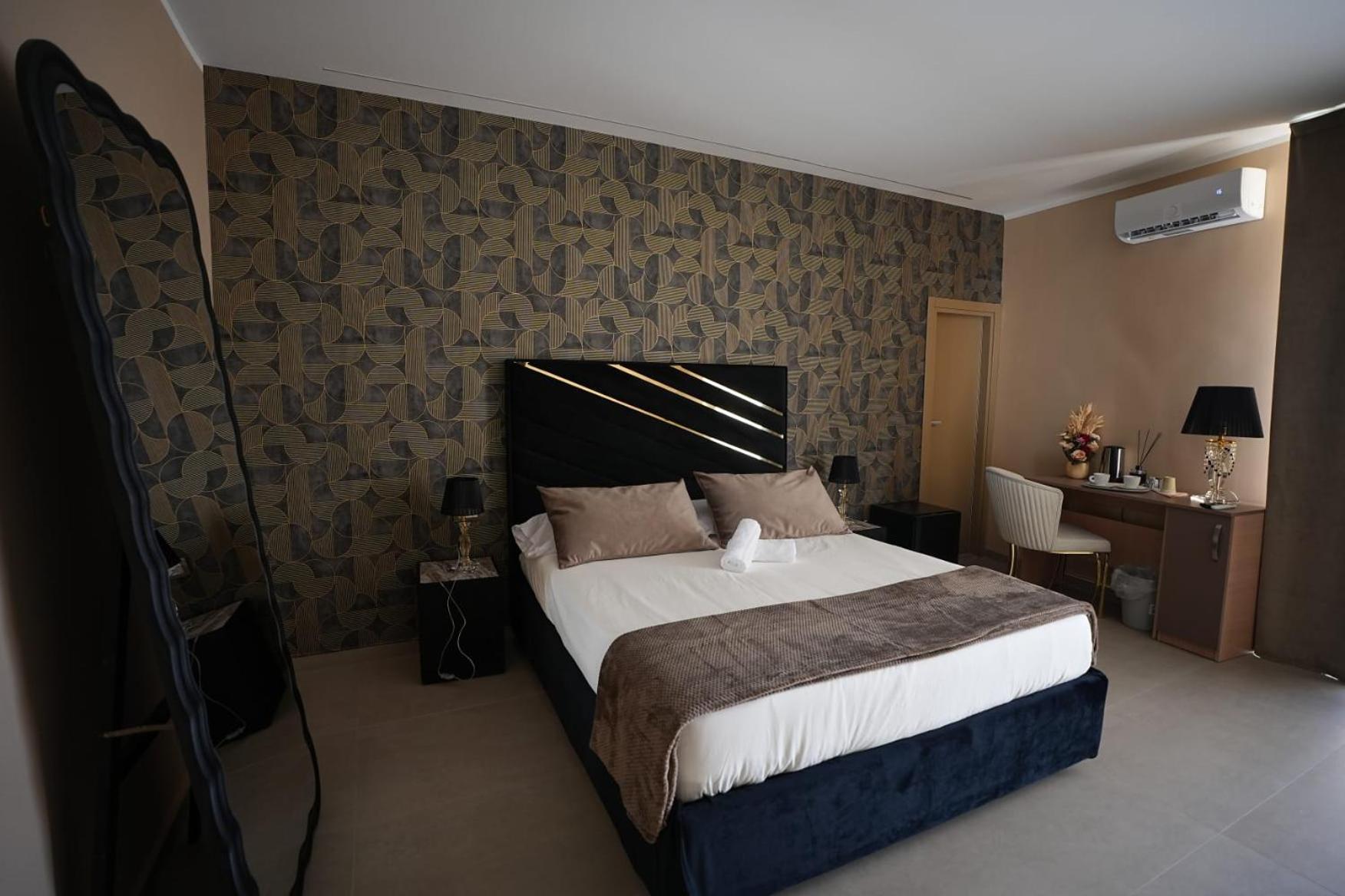 B&B Suites&Rooms Piazza Dei Martiri Aeroporto di Catania Fontana Rossa Esterno foto