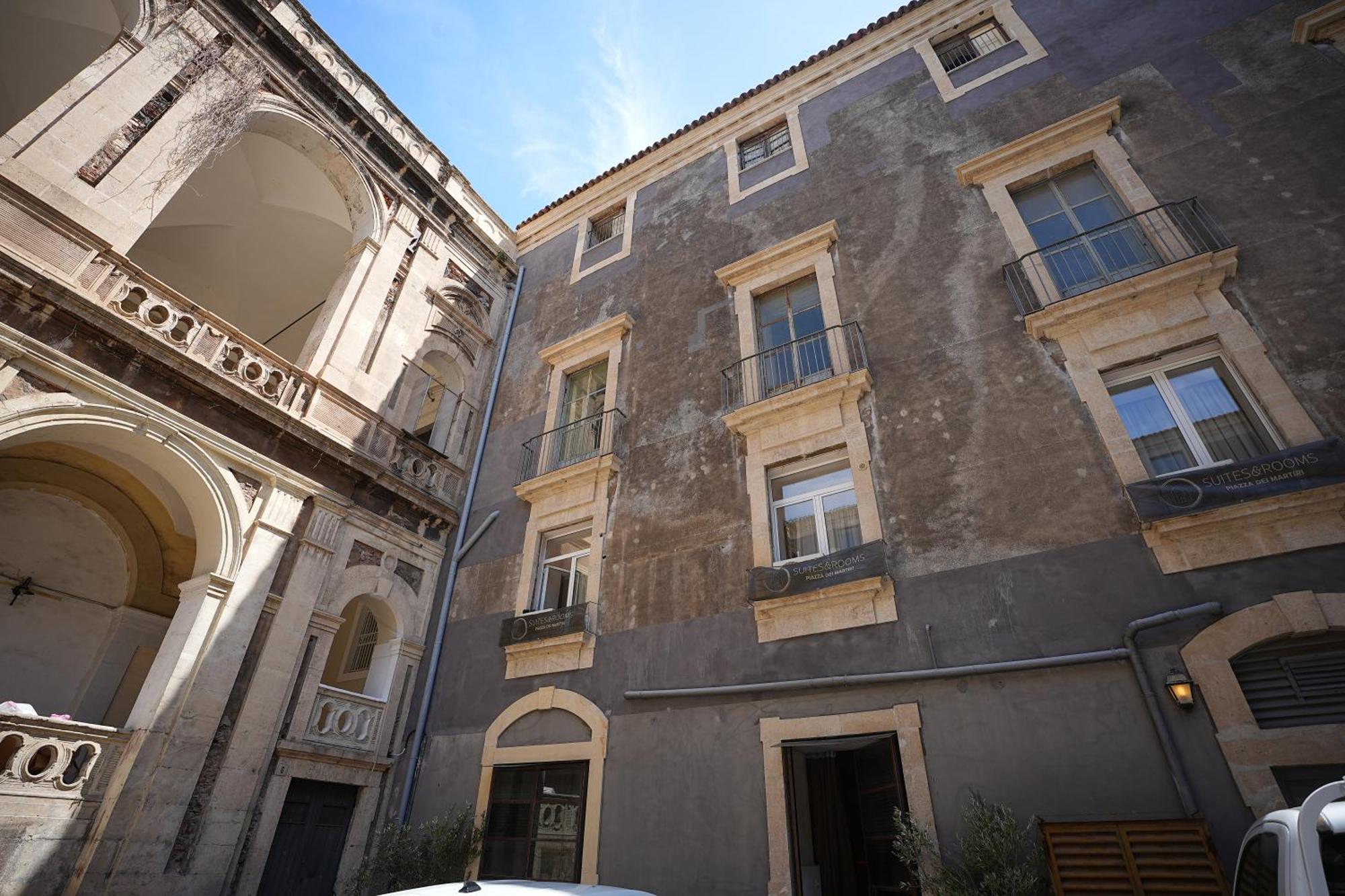 B&B Suites&Rooms Piazza Dei Martiri Aeroporto di Catania Fontana Rossa Esterno foto
